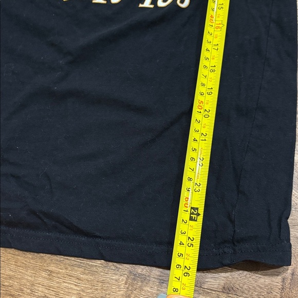 Buc-ee's Halloween Tshirt. Medium - Picture 6 of 6